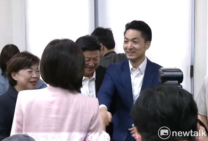 台北市長蔣萬安與國民黨立法院黨團會面，商討致癌油事件對策。&nbsp;&nbsp;&nbsp;圖：黃建豪/攝