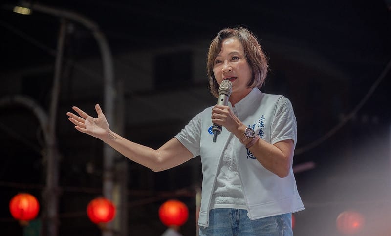 柯志恩期許自己若當上市長，一定要像大樹一樣為市民朋友遮風擋雨。&nbsp;&nbsp;&nbsp;圖：柯志恩競辦/提供