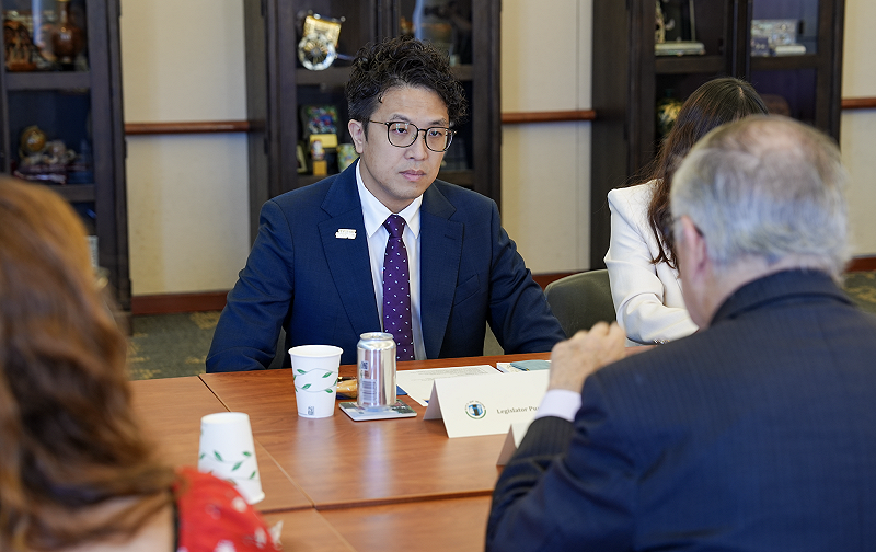  沈伯洋拜訪爾灣市 圖：沈伯洋辦公室提供 