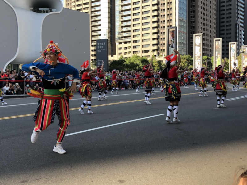 2017國際踩舞祭，台灣泰雅族工作坊《豐年祭》富含民族特色。阿美族人以此舞蹈感謝祖靈。   圖：王鵬宇/攝