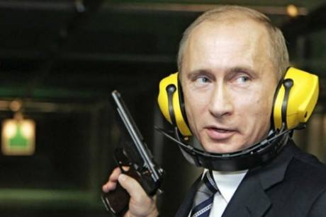 俄羅斯總統普亭加強軍備，要求趕上西方國家，俄羅斯今年的國防支出將超過3兆盧布。   圖：翻攝普亭臉書