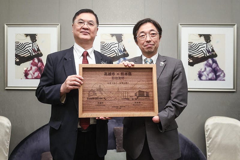 羅達生(左)會晤木村敬(右)。&nbsp;&nbsp;&nbsp;圖：高雄市行國處／提供