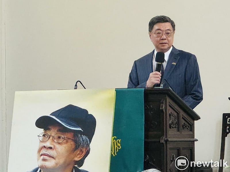 行政院長卓榮泰代表賴清德總統頒發褒揚令後上台致詞表示，林榮基的精神將與台灣同在，他強調，台灣一定會與追求自由的人站在一起。&nbsp;&nbsp;&nbsp;圖：謝莉慧/攝
