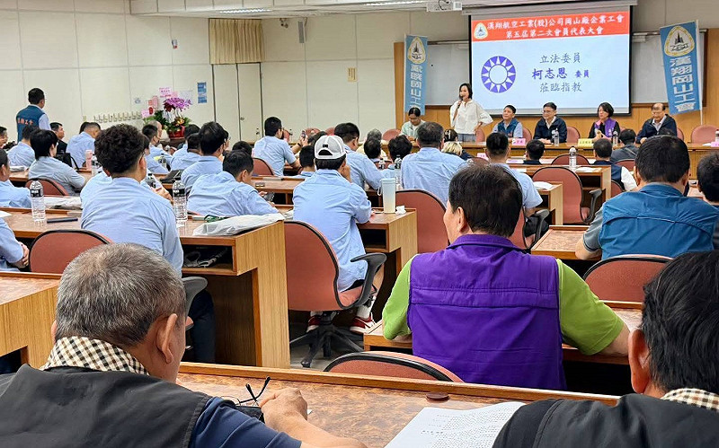 柯志恩聽取無人載具產業員工心聲。&nbsp;&nbsp;&nbsp;圖：柯志恩競辦／提供