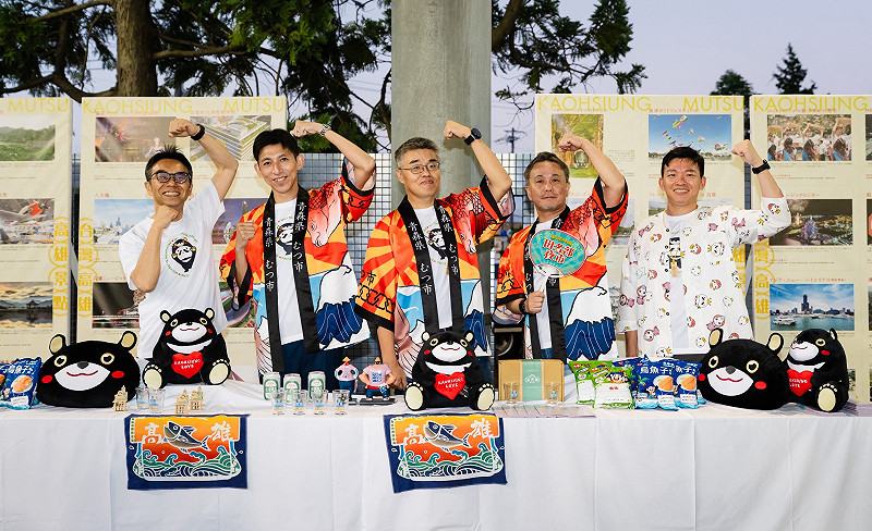 陸奧市舉辦田名部夜市，今年特別設置高雄主題展區，介紹高雄觀光、美食及城市特色。&nbsp;&nbsp;&nbsp;圖：高雄市行國處／提供