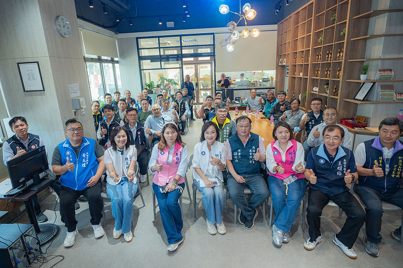 高雄市石化產業總工會座談，高雄近九成石化廠工會及廠方代表到場參與。&nbsp;&nbsp;&nbsp;圖：柯志恩競辦／提供