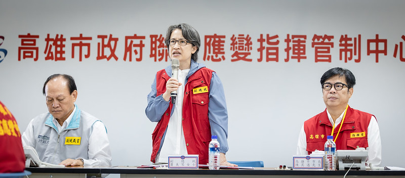  蕭美琴視導高雄市2026城鎮韌性（全民防衛動員）演習，高雄市長陳其邁、行政院政務委員季連成陪同。 圖：總統府提供 
