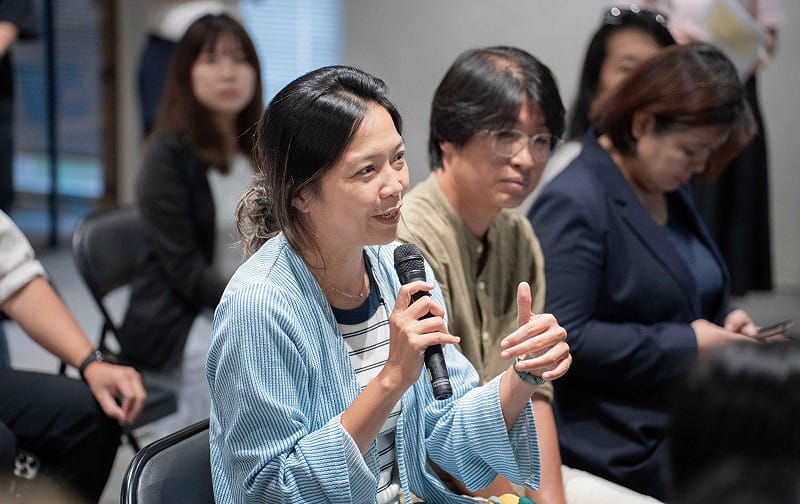 與會業者踴躍提問，針對數位遊牧友善標章申請及友善場域推動等議題與講者交流。&nbsp;&nbsp;&nbsp;圖：高雄市青年局／提供