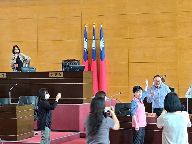 陳俞融與鄭照新爆發激烈口角。&nbsp;&nbsp;&nbsp;圖：台中市議員陳俞融/提供