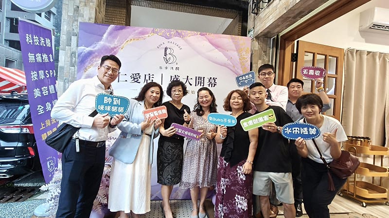 許晏寧(左二)願協助有意投入健康服務產業的女性建立專業能力。&nbsp;&nbsp;&nbsp;圖：孫家銘翻攝