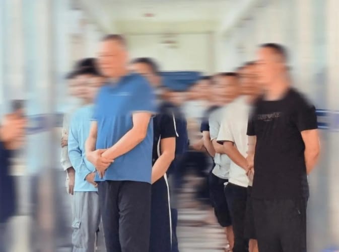  菲律賓日前曾進入中企三佳鋼鐵廠，扣押70多名中國公民。 圖 : 翻攝自搜狐 