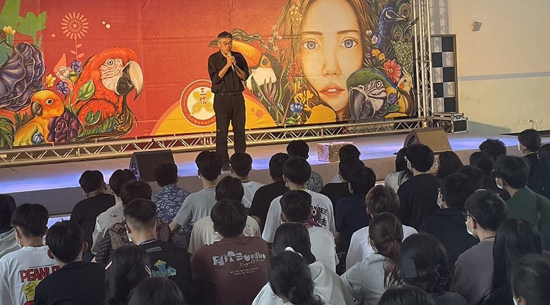 開學前校園防疫工作更要加強，學校應把握最後整備時間，全面檢視校園內外環境，落實積水容器清除及孳生源巡查，並確認相關防疫物資備妥。&nbsp;&nbsp;&nbsp;圖：高雄市教育局／提供