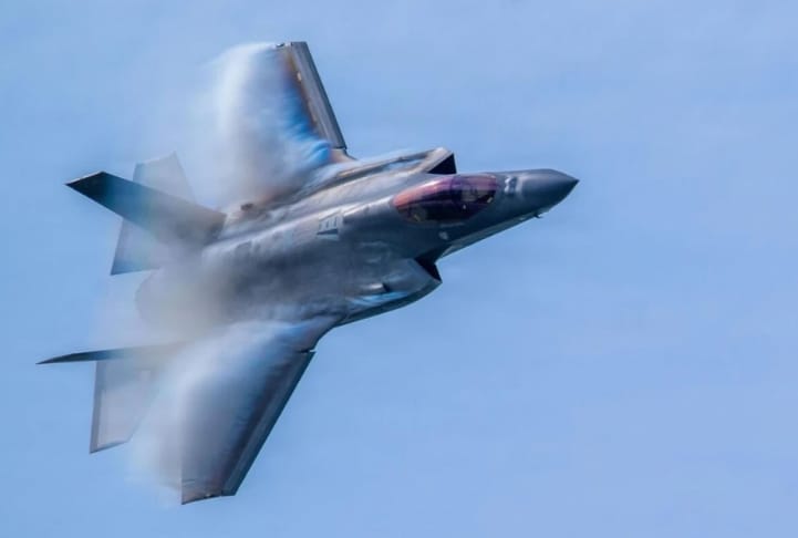 美軍隱形戰機。 圖 : 翻攝自零度Military 美軍隱形戰機。 圖 : 翻攝自零度Military
