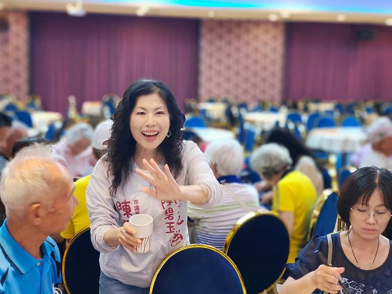 陳碧玉接棒前市議員及前新市鄉長林慶鎮，基層實力雄厚。此次民進黨台南市長初選，陳碧玉同樣表態支持陳亭妃，亦可獲得陳亭妃支持者選票轉移之利。&nbsp;&nbsp;&nbsp;圖：翻攝陳碧玉臉書