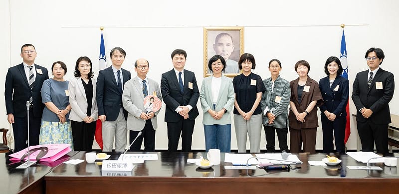 新北市長候選人、立法委員蘇巧慧今（31）日接待日本東京大學「兩岸關係研究小組」訪問團，雙方針對台灣民主現狀、市政願景、全社會防衛韌性、兩岸關係與國際局勢等多元議題深入交流。&nbsp;&nbsp;&nbsp;圖：蘇巧慧競選辦公室提供
