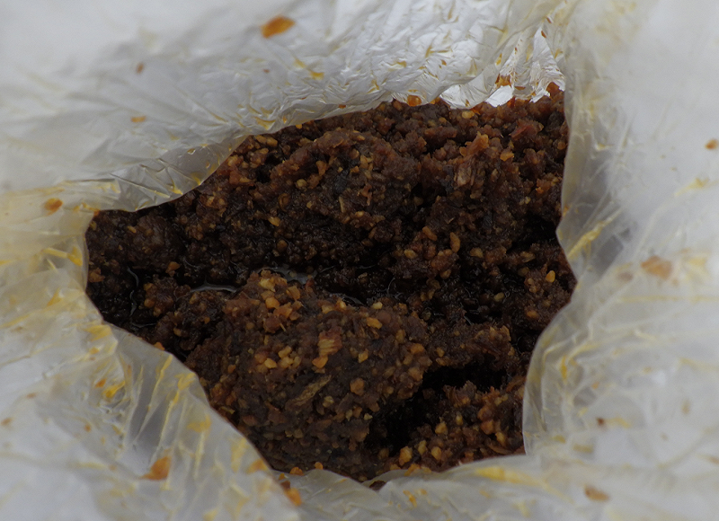 香港出口「馬拉盞(BELACHAN SAUCE)」檢出含非法定著色劑。&nbsp;&nbsp;&nbsp;圖：食藥署／提供