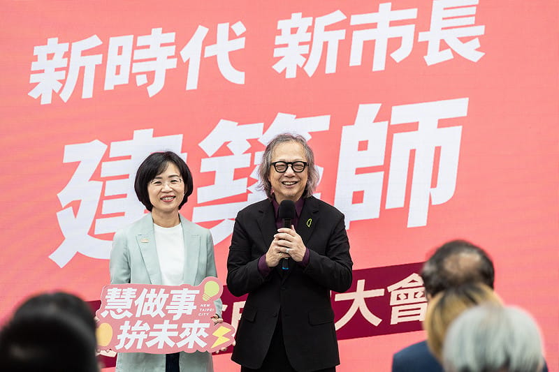 蘇巧慧強調，一座城市的安全與美學，來自建築師對每一張圖紙、每一個細節的用心。&nbsp;&nbsp;&nbsp;圖：蘇巧慧競辦提供