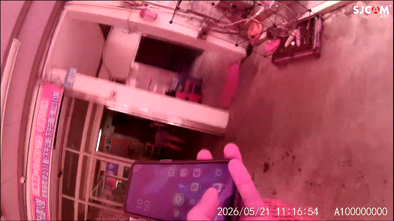 承辦人員查訪私養現場。&nbsp;&nbsp;&nbsp;圖：新北市政府動物保護防疫處／提供