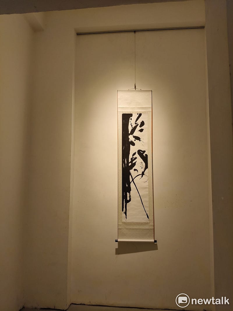 「女力綻放，葳蕤生光──女教授翰墨風情展」完美融合了學術理性與藝術感性，主辦單位誠摯邀請廣大藝術愛好者與各界人士前往觀賞，一同體會女教授們用翰墨書寫的時代溫柔與生命力量。&nbsp;&nbsp;&nbsp;圖：黃博郎／攝