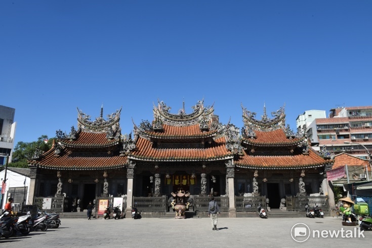 有250年歷史的三峽祖師廟，素有「東方藝術殿堂」之稱，迄今不具文資身份。   圖:全民提報三峽祖師廟行動小組／提供