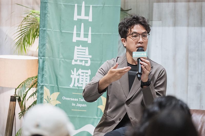 沈伯洋在東京與青年座談,並說他敢去雙城論壇。 圖:沈伯洋辦公室提供 沈伯洋在東京與青年座談,並說他敢去雙城論壇。 圖:沈伯洋辦公室提供