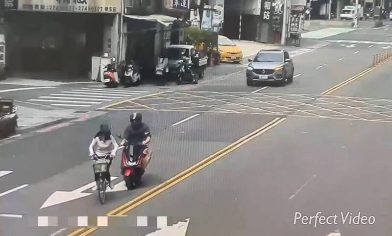 美籍藝人柯龍遇三寶「鬼切」摔車!妻子怒開嗆:報應是真實存在