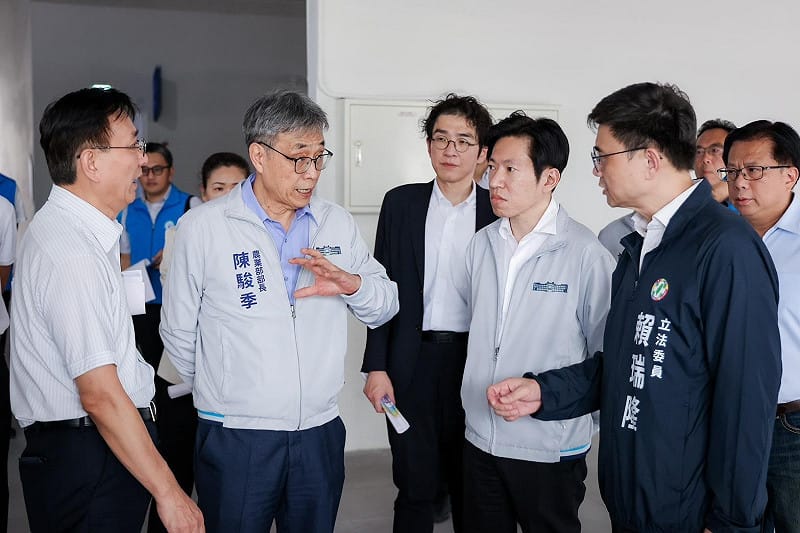 藍營批補助前鎮漁港「浪費納稅錢」賴瑞隆：停止唱衰高雄、欺負漁民！