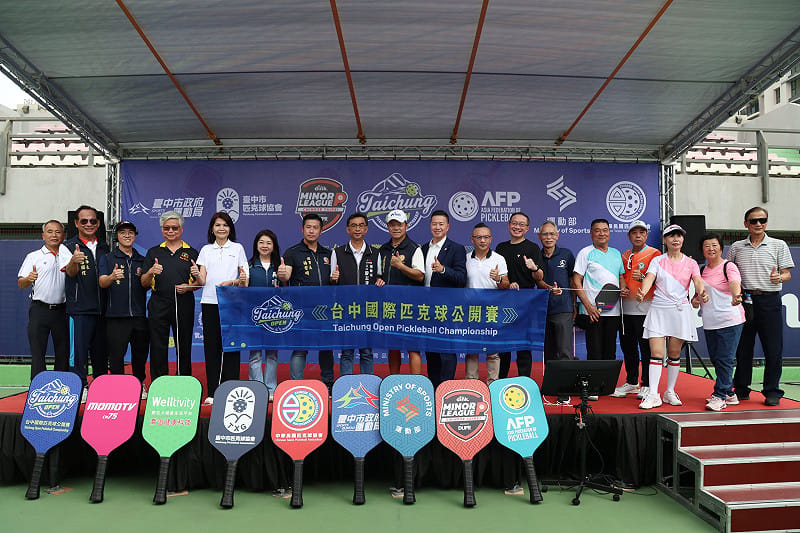 各界長官貴賓共同合影。&nbsp;&nbsp;&nbsp;圖：台中市政府/提供