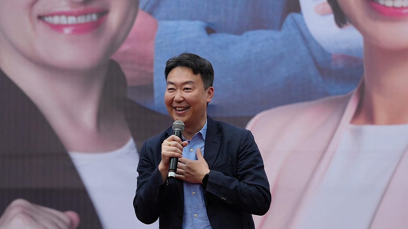 交通部長陳世凱站台力挺何欣純。&nbsp;&nbsp;&nbsp;圖：何欣純競辦/提供