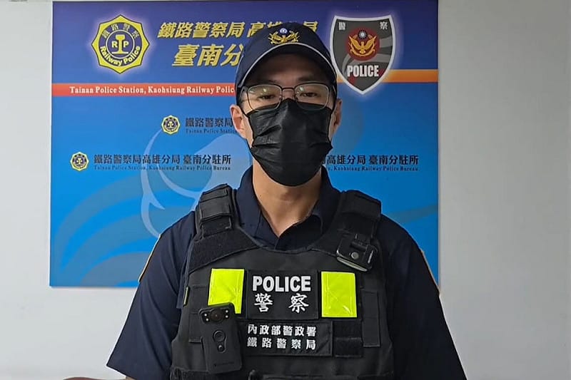 高鐵台南站旅客疑身體不適落軌 列車急停未釀傷亡