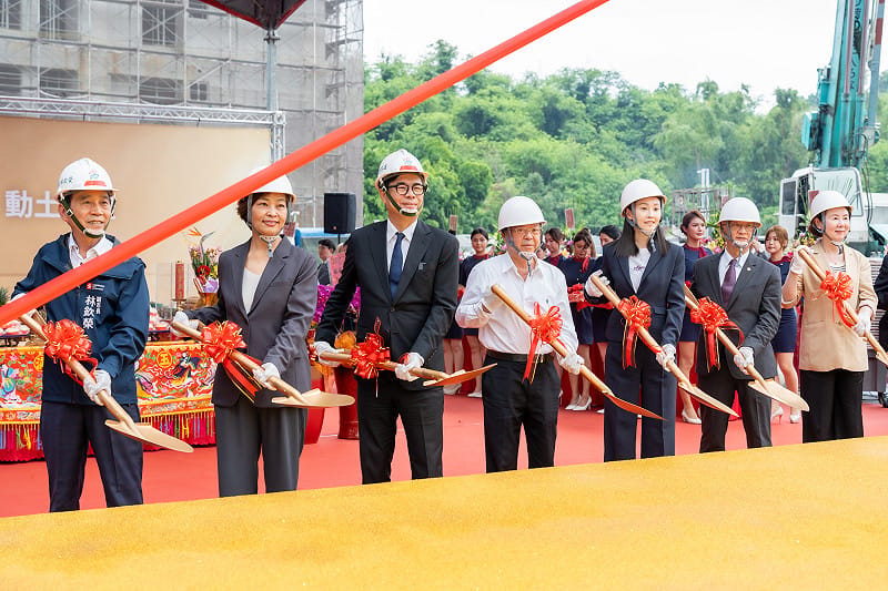 北高雄科技門戶新地標 左營高鐵科技之心商三公辦都更案動土