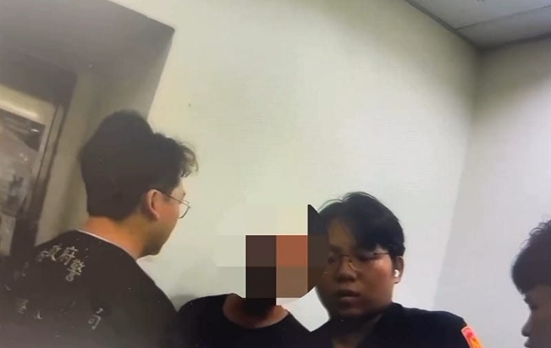 北捷車廂驚傳暴力事件!車廂講電話被勸怒揍婦人 警依社維法送辦