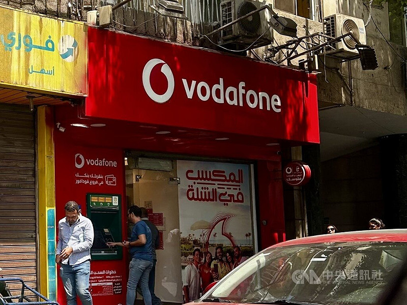 沃達豐（Vodafone）是埃及最大通訊營運商，市占率42%，將參與「非洲資料中心埃及公司」專案，為埃及開發資料中心基礎設施。圖為沃達豐一處據點。中央社記者施婉清開羅攝 115年9月24日&nbsp;&nbsp;&nbsp;圖：中央社提供