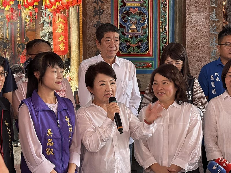 盧秀燕黃敏惠跨濁水溪合體 最強學姊團現身嘉義力挺吳品叡