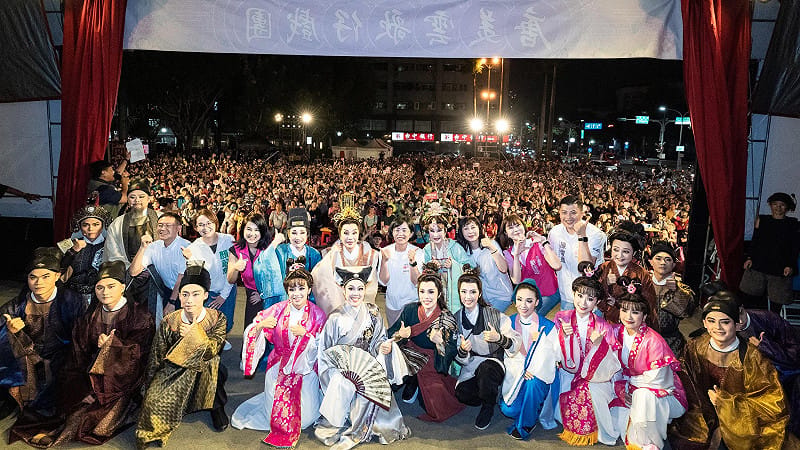 蘇巧慧辦「中秋戲曲之夜」 3000人觀賞唐美雲、許秀年演出《龍鳳情緣》