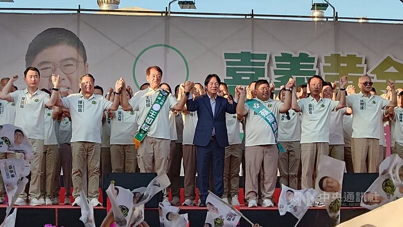 賴總統:蔡易餘當選縣長 嘉義縣將更上層樓