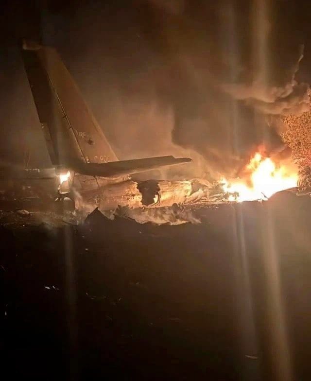 俄羅斯圖-95戰略轟炸機墜毀 6死、1劫後餘生