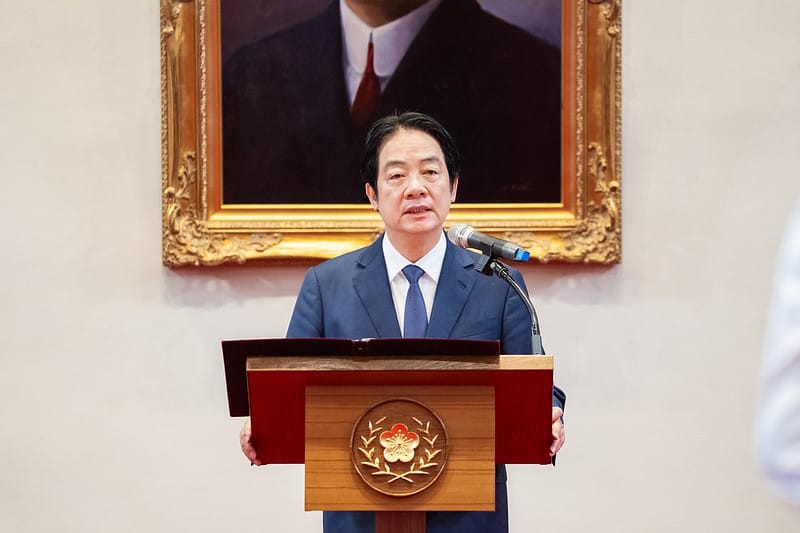 海軍副參謀長原聖華調任海巡署副署長 賴清德:國軍、海巡要共享海域情資
