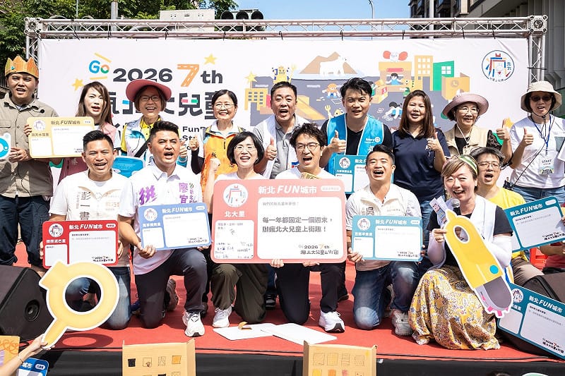  蘇巧慧表示，她從第一屆開始就從旁協助活動的舉辦，一路見證活動越來越成功，因此，今（3）天也在現場擺攤，更邀請也在三峽台北大學教書的沈伯洋共襄盛舉。 圖：蘇巧慧競總提供 