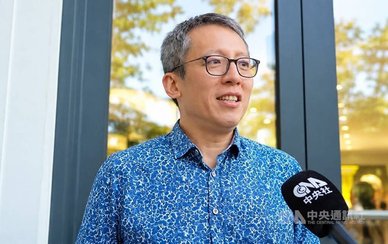 臺灣漫遊錄德巡擔綱口譯救火 林育立:面對台灣史須做好文化轉譯