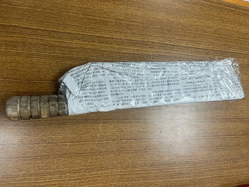 高雄土雞城少東持柴刀砍傷好友!疑因被笑「跛腳」便酒駕砍人