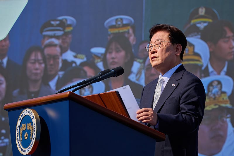 韓國總統李在明施政滿意度仍未突破四成 甚至還出現小幅下滑