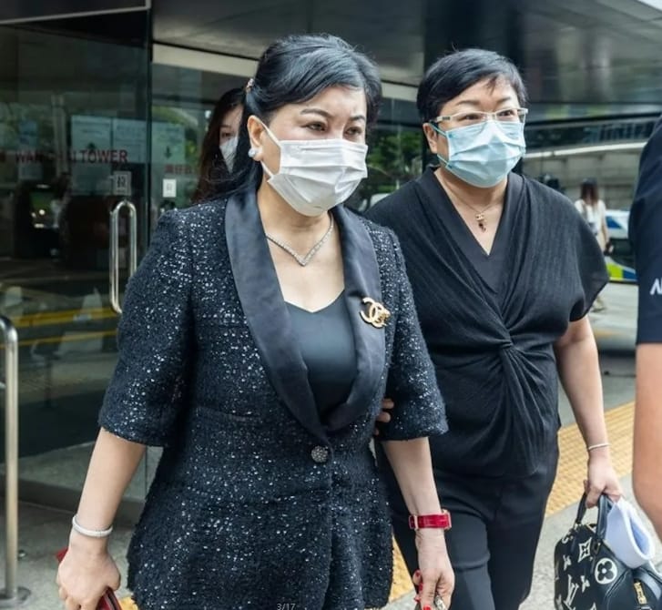 蔡天鳳母親張燕花出席庭審。 圖 : 翻攝自開開森森 
