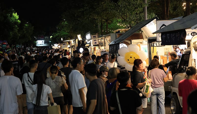 2026左營萬年季特色市集，集結在地美食、特色小吃及文創手作。&nbsp;&nbsp;&nbsp;圖：高雄市民政局／提供