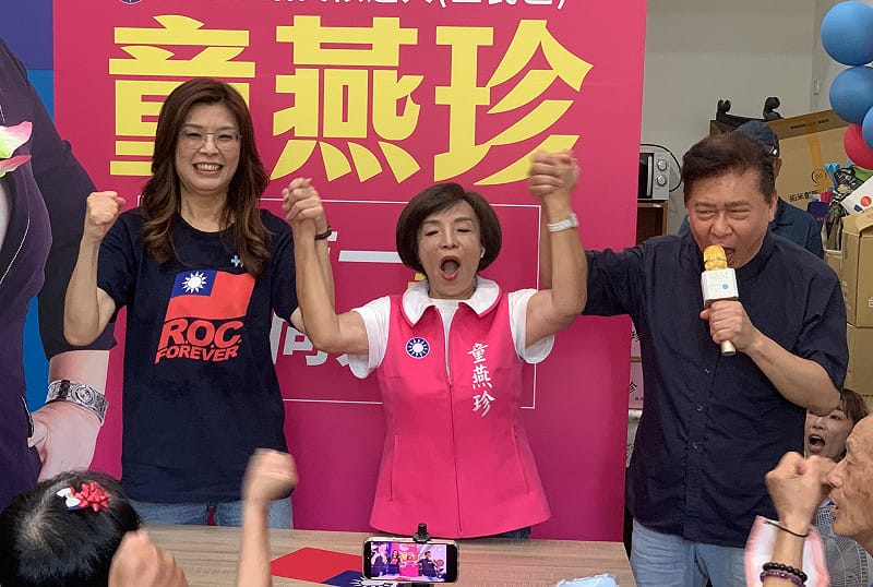 鄭麗文高雄輔選首站挺童燕珍 三民區成藍營擴席關鍵戰區