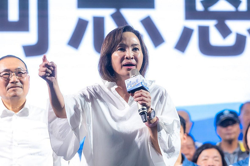 柯志恩表示「別人給我情，我就要以義回報」，因此自己4年來始終留在高雄，買房落腳、持續服務地方。&nbsp;&nbsp;&nbsp;圖：柯志恩競總／提供