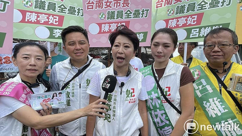 陳亭妃偕議員候選人走訪安平、金華市場 盼串聯濱海觀光廊帶 帶動南區安平發展新契機