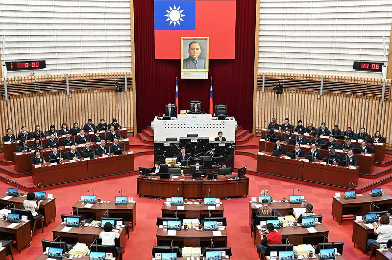 高雄市議會第四屆第八次定期大會28日閉幕，市長陳其邁任內最後一次到議會備詢。&nbsp;&nbsp;&nbsp;圖：高雄市議會／提供
