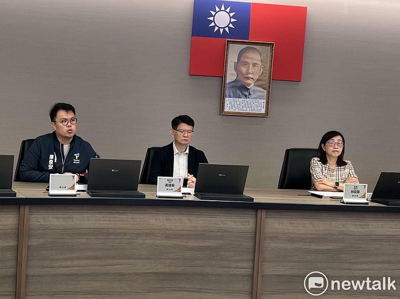 台北設計獎合影「洋流」飄帶遭P掉、頒獎音樂出包　產發局長陳俊安致歉