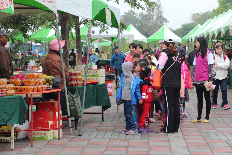「2017路竹蕃茄節」這週末（9、10日）在路竹體育園區有系列活動。   圖：高雄市政府提供